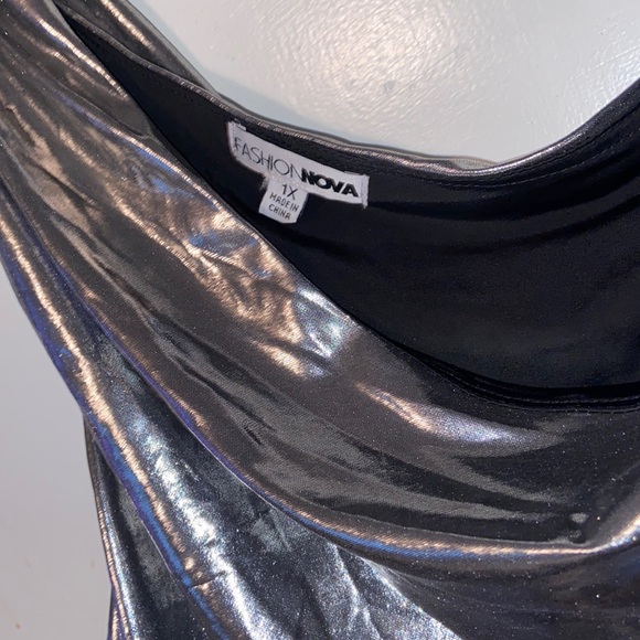 Sz 1x Silver Metallic Ruched Dress - Picture 2 of 5